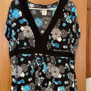 Torrid size 3 blouse.